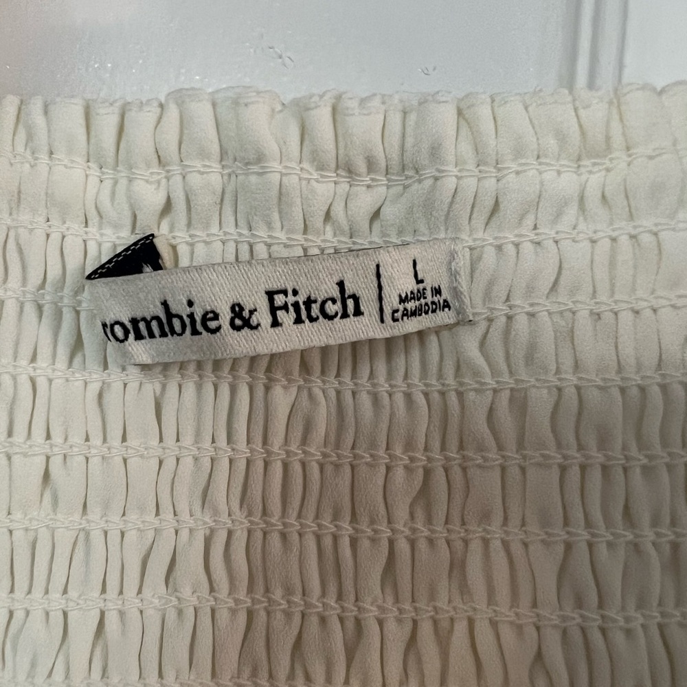 Abercrombie & Fitch Twist Front Flutter Sleeve Bl… - image 5